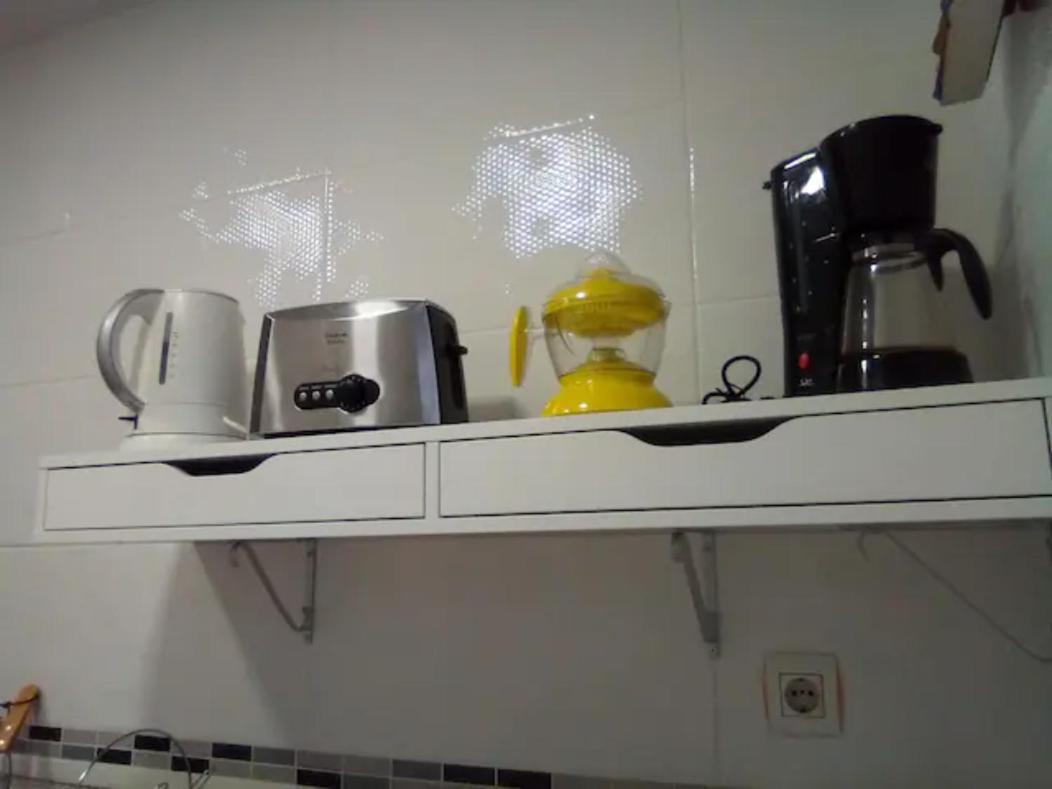 Las Golondrinas Habitacion En Piso Centrico Para Una O Dos Personas Zaragoza Kültér fotó