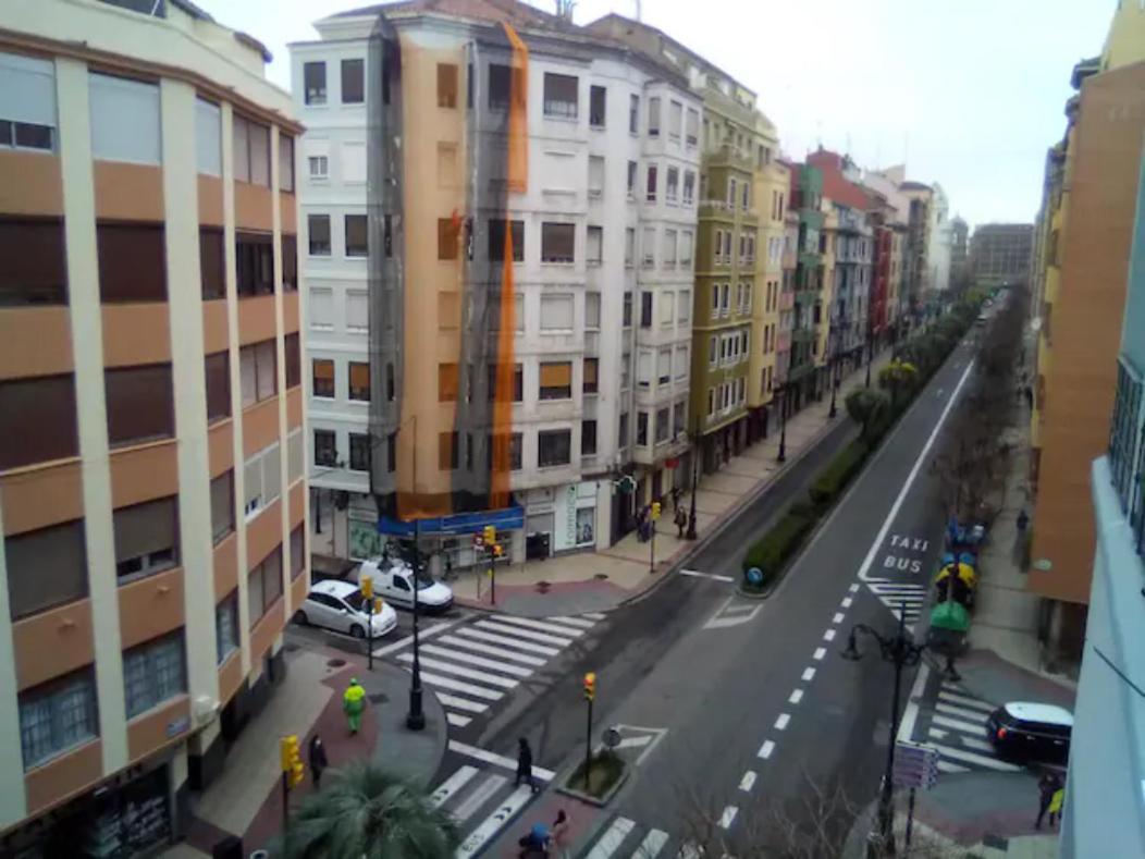 Las Golondrinas Habitacion En Piso Centrico Para Una O Dos Personas Zaragoza Kültér fotó