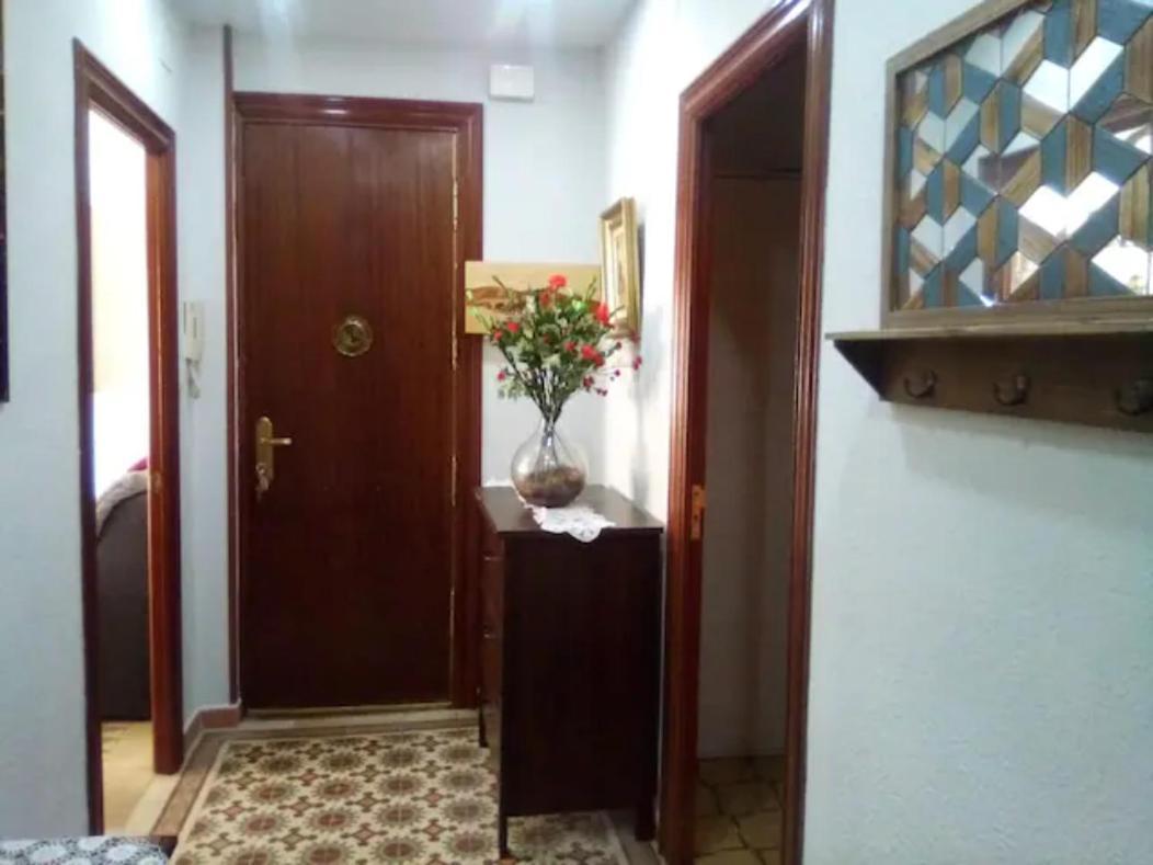 Las Golondrinas Habitacion En Piso Centrico Para Una O Dos Personas Zaragoza Kültér fotó