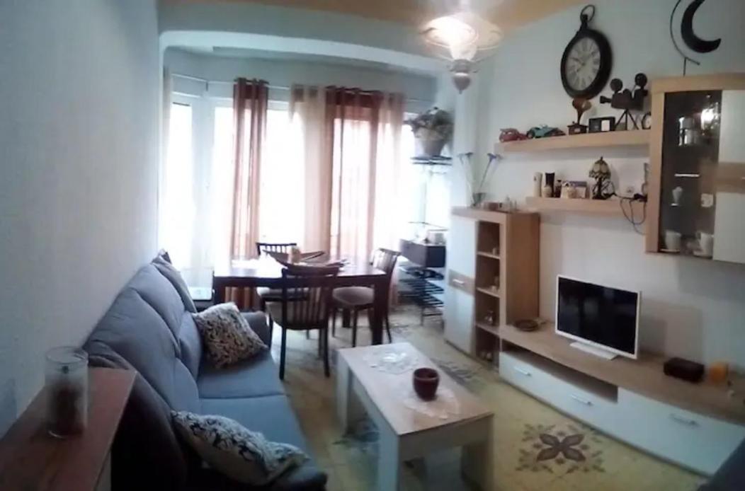 Las Golondrinas Habitacion En Piso Centrico Para Una O Dos Personas Zaragoza Kültér fotó